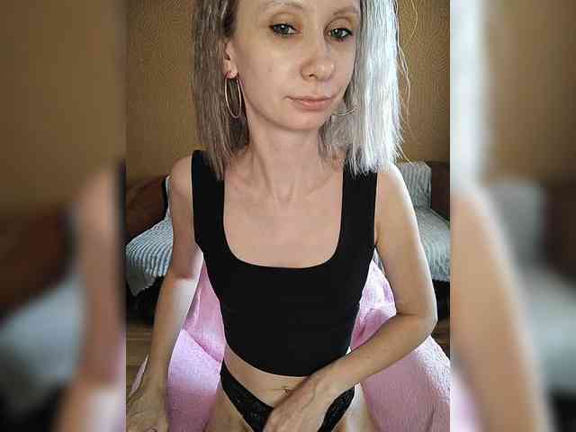 -Christina- webcam