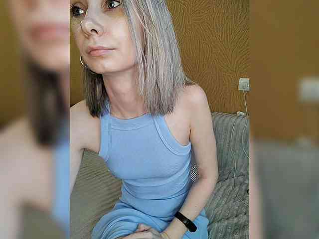 -Christina- webcam