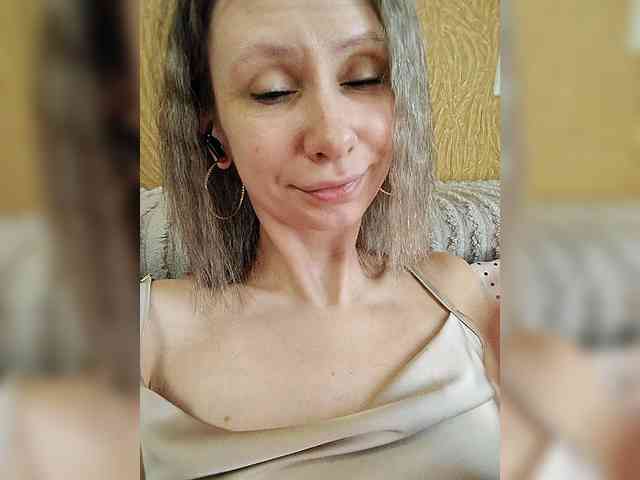 -Christina- webcam