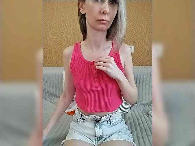 -Christina- webcam
