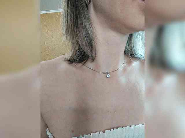 -Christina- webcam