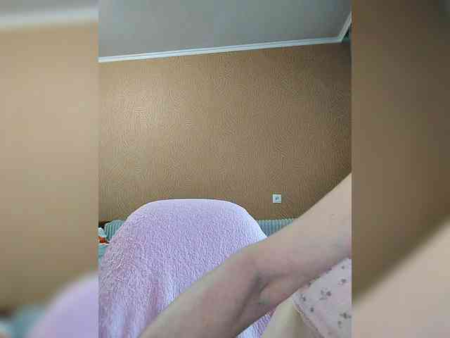 -Christina- webcam