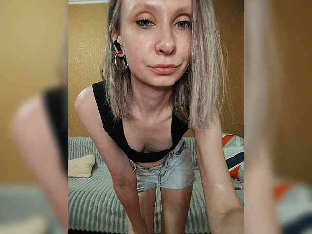 -Christina- webcam
