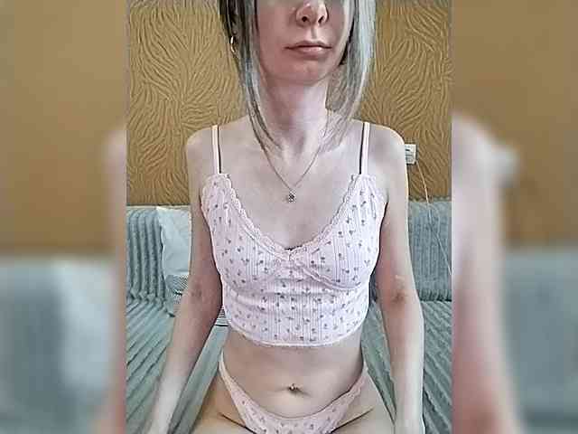 -Christina- webcam