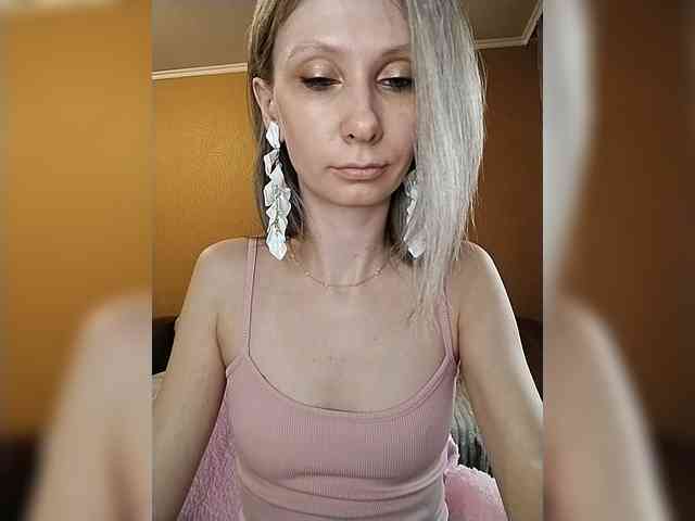 -Christina- webcam