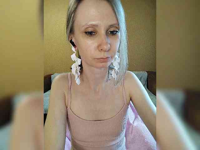 -Christina- webcam