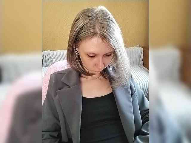 -Christina- webcam