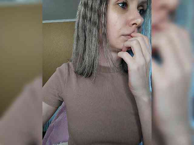 PrettyKris - Girl 
