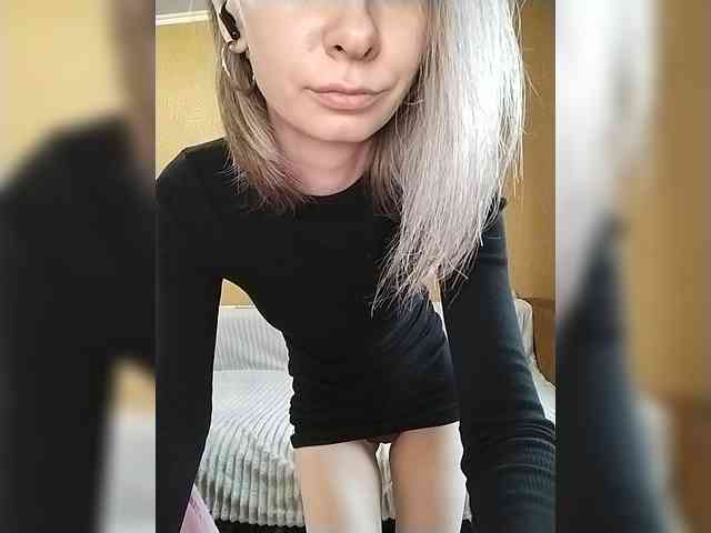 -Christina- webcam