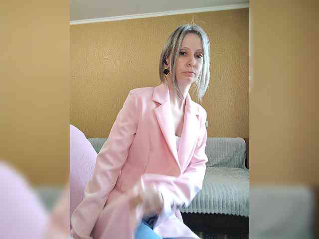 -Christina- webcam