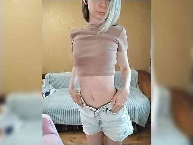 -Christina- webcam