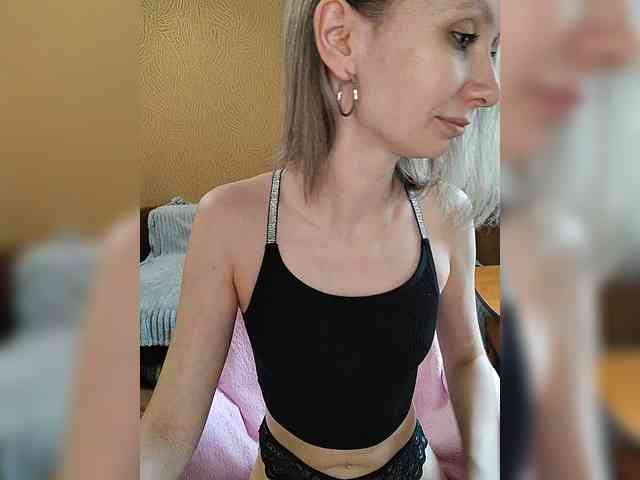 Model: -Christina-