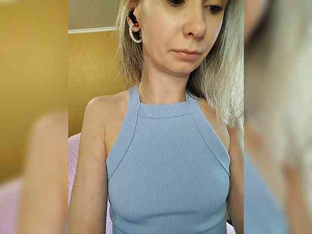 -Christina- webcam