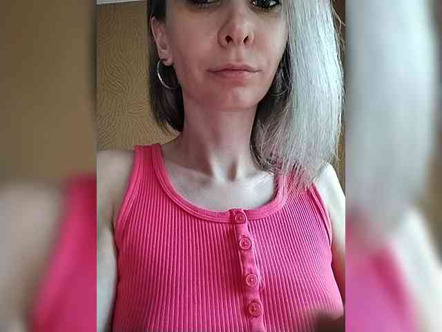 -Christina- webcam