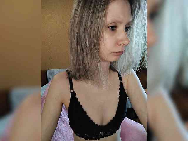 -Christina- webcam