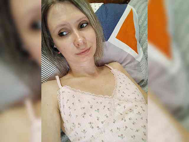 -Christina- webcam