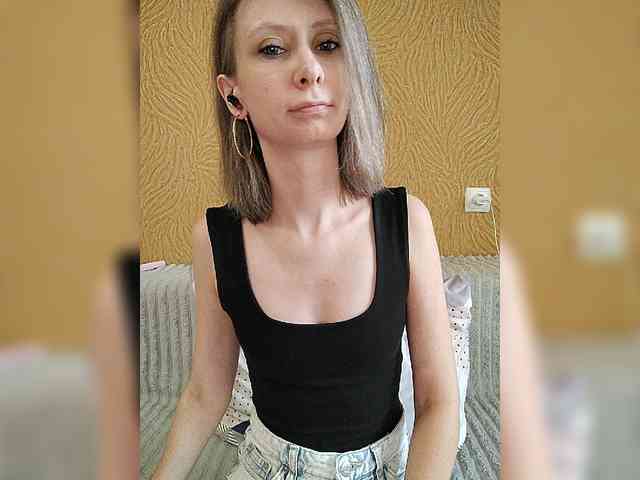 -Christina- webcam