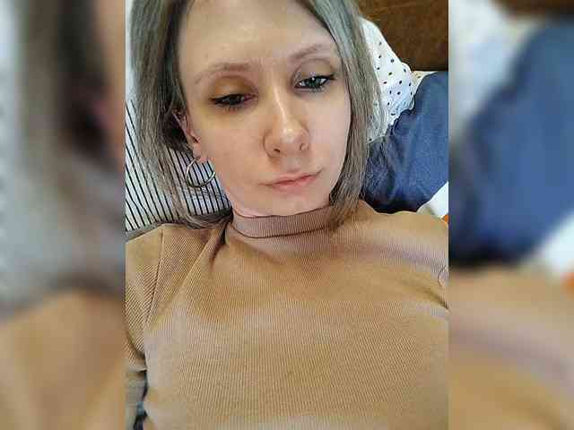 -Christina- webcam