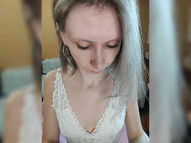 -Christina- webcam