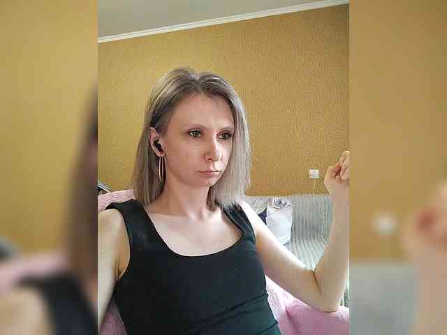 -Christina- webcam