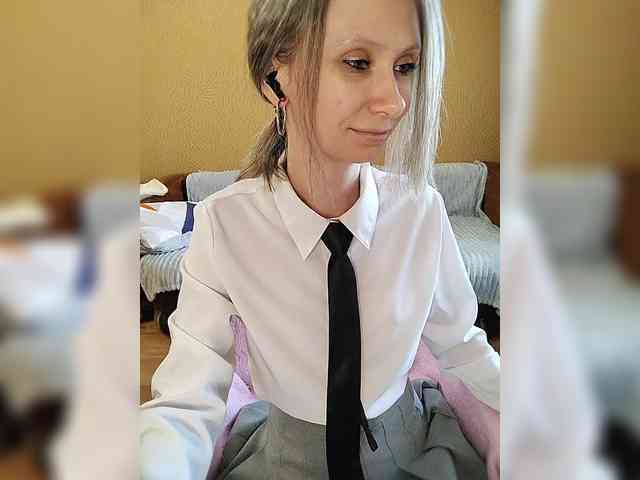 -Christina- webcam