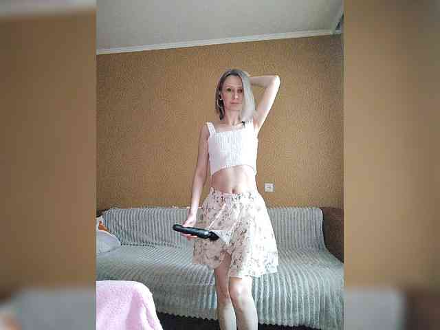 -Christina- webcam