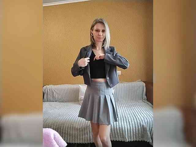 -Christina- webcam