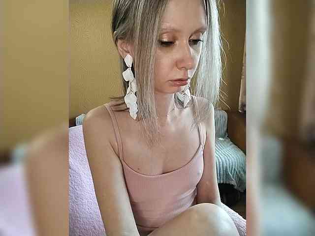 -Christina- webcam