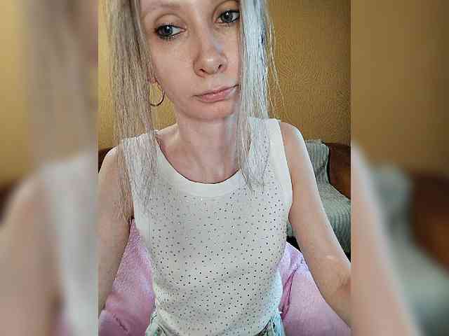 -Christina- webcam