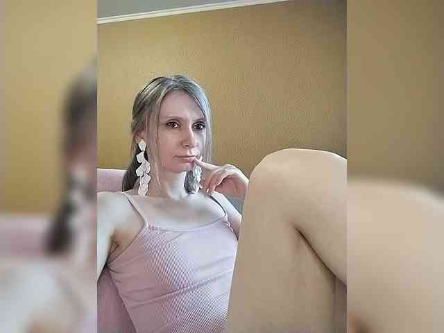 -Christina- webcam
