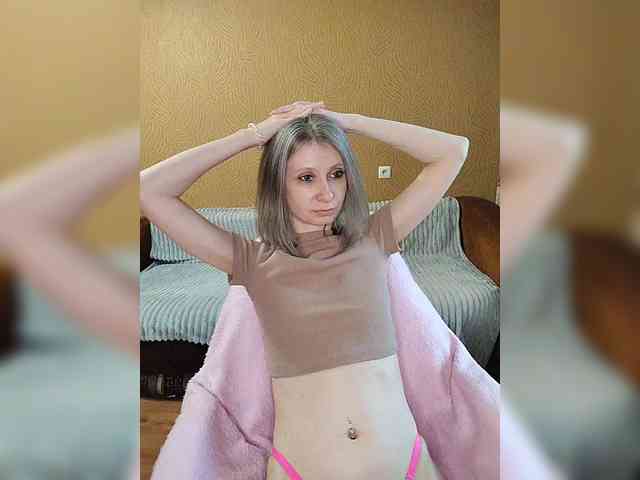 -Christina- webcam