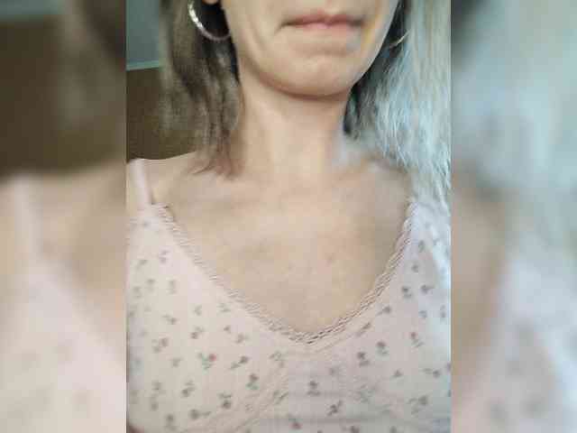 -Christina- webcam