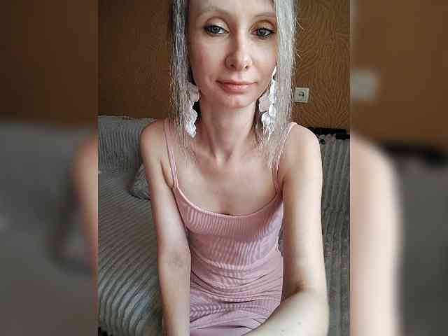 -Christina- webcam