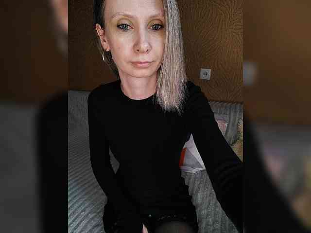 -Christina- webcam