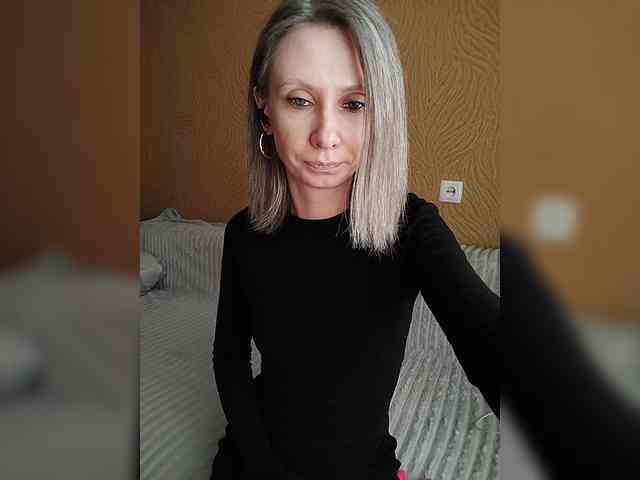 -Christina- webcam