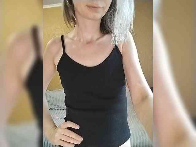 -Christina- webcam