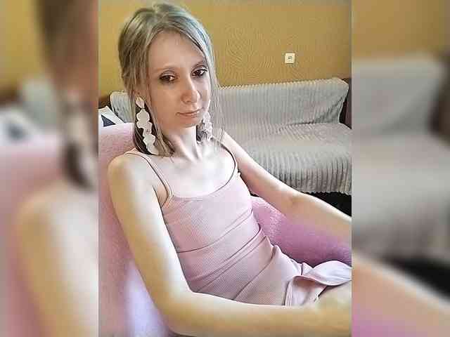 -Christina- webcam