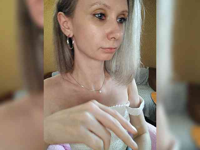 -Christina- webcam