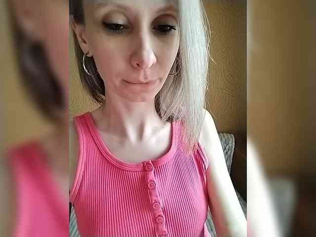 -Christina- webcam