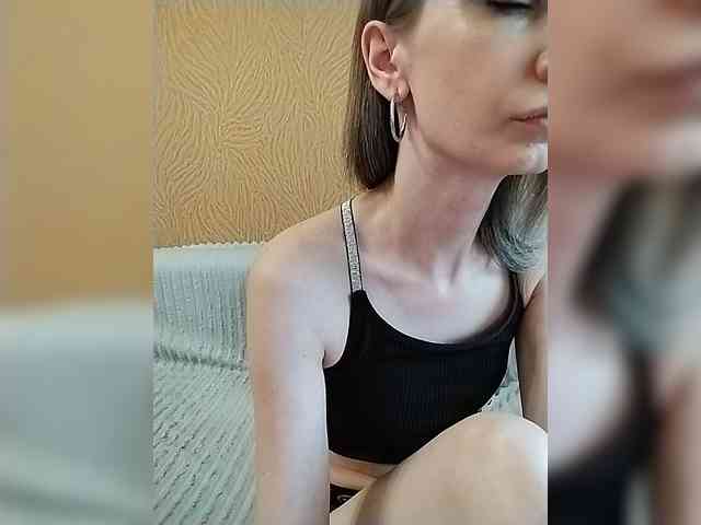 -Christina- webcam