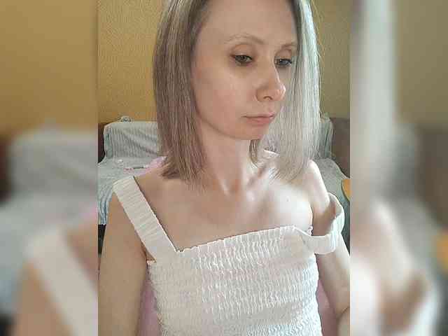 -Christina- webcam