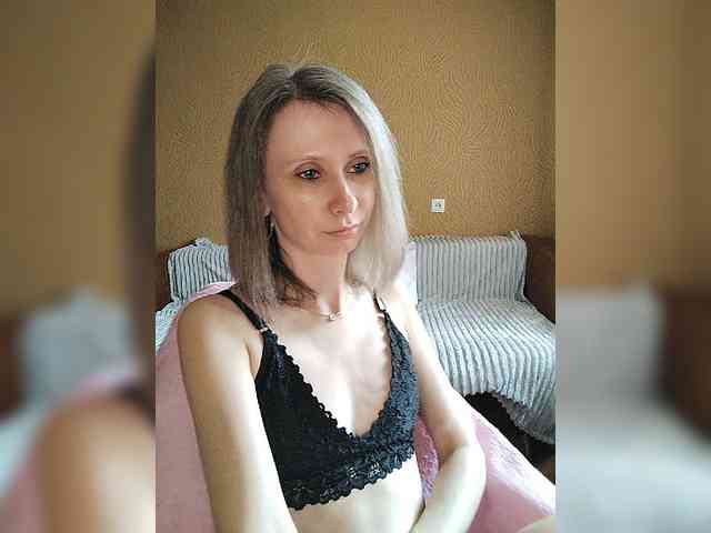 Model: -Christina-