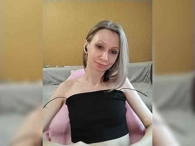 -Christina- webcam