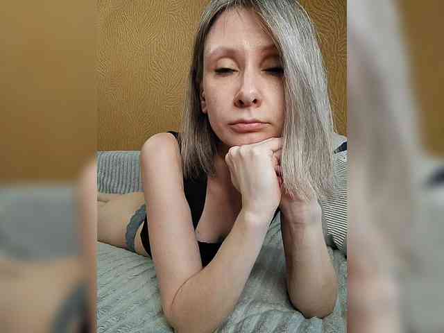 -Christina- webcam