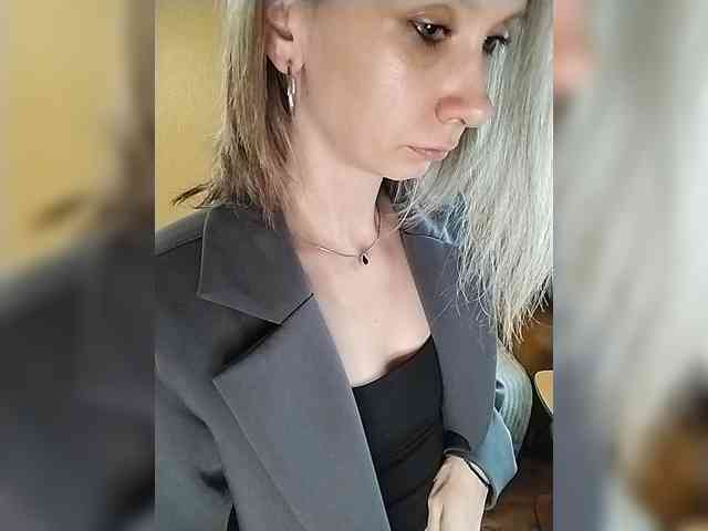 -Christina- webcam