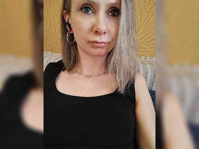 -Christina- webcam