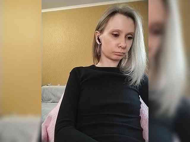 -Christina- webcam