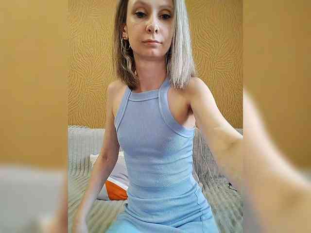 -Christina- webcam