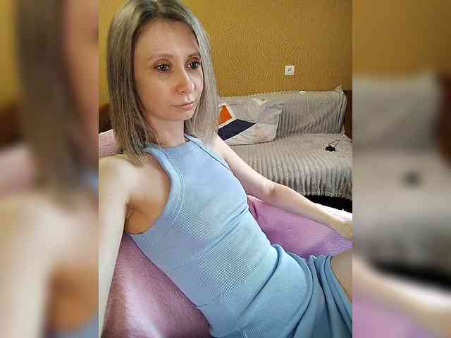 -Christina- webcam
