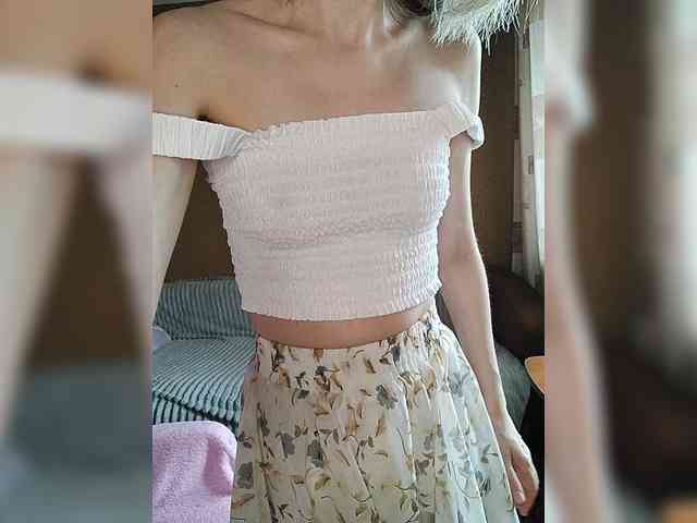 -Christina- webcam